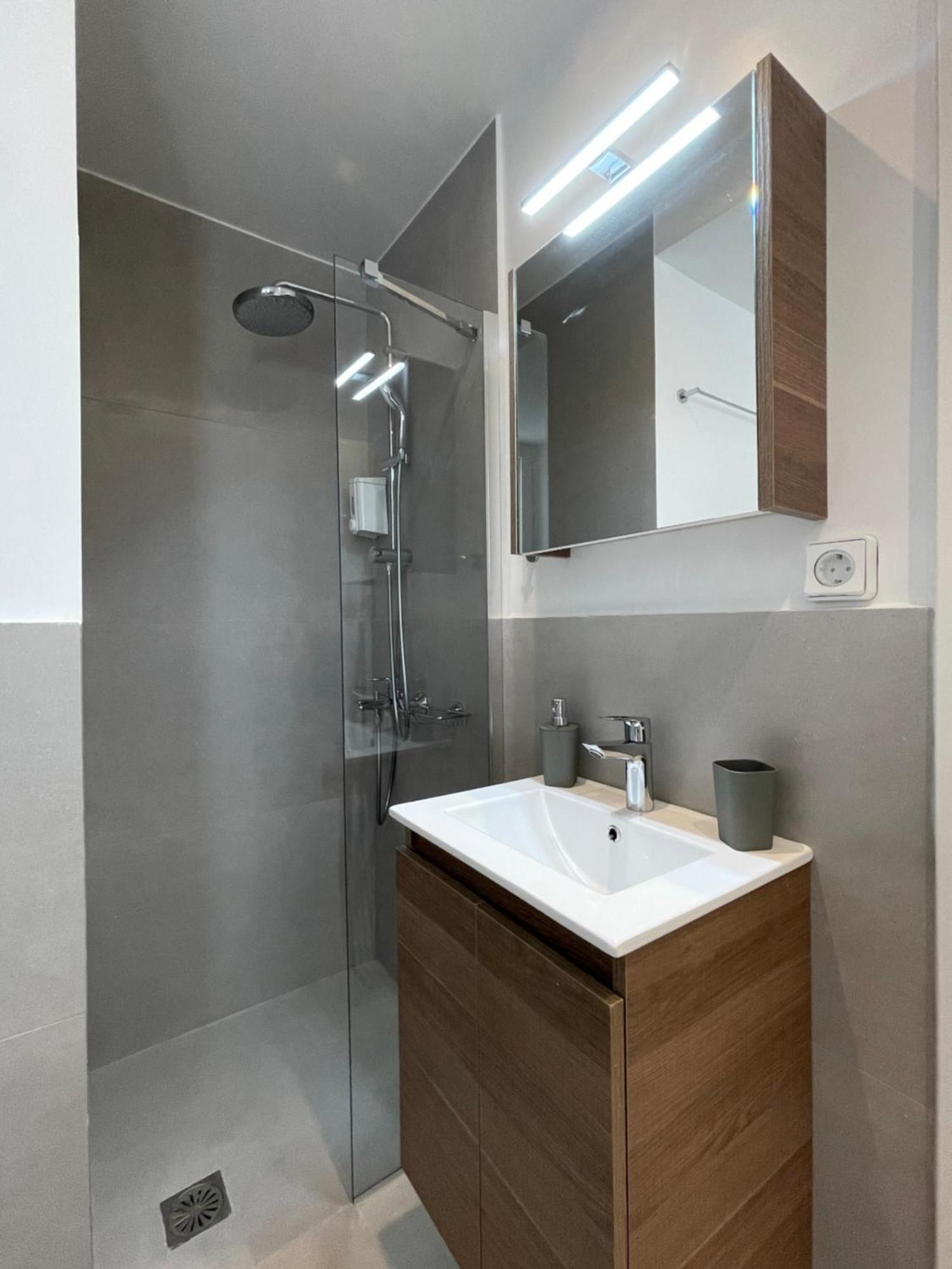 Acropolis View Luxurious Studio Living เอเธนส์ ภายนอก รูปภาพ