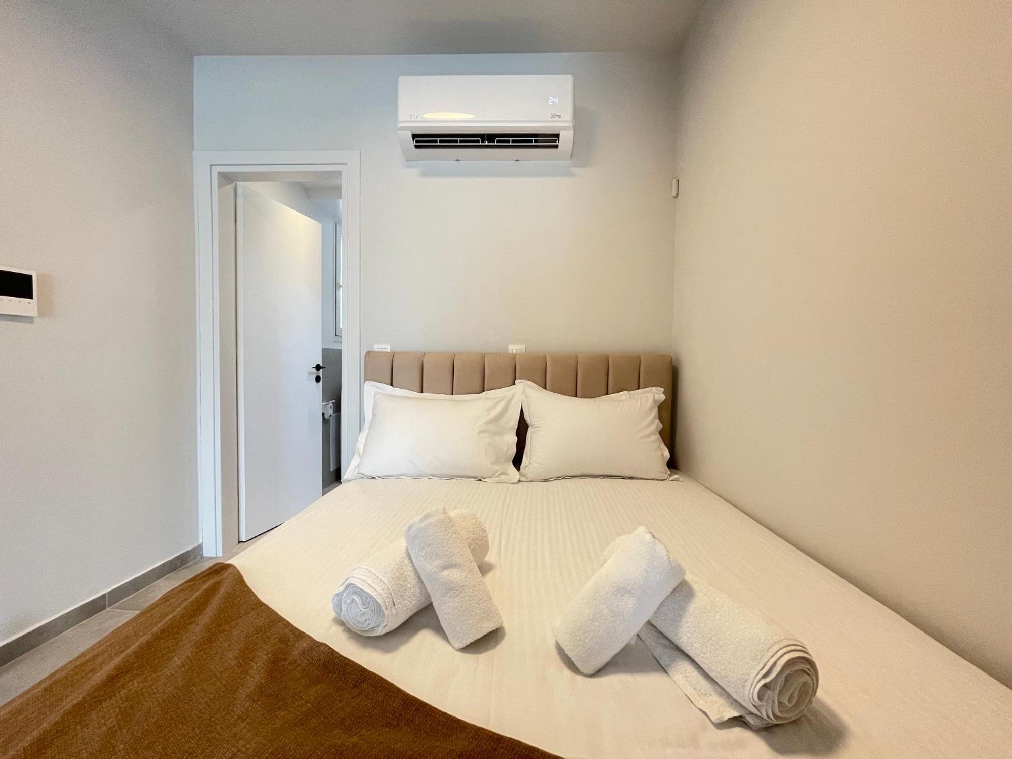 Acropolis View Luxurious Studio Living เอเธนส์ ภายนอก รูปภาพ