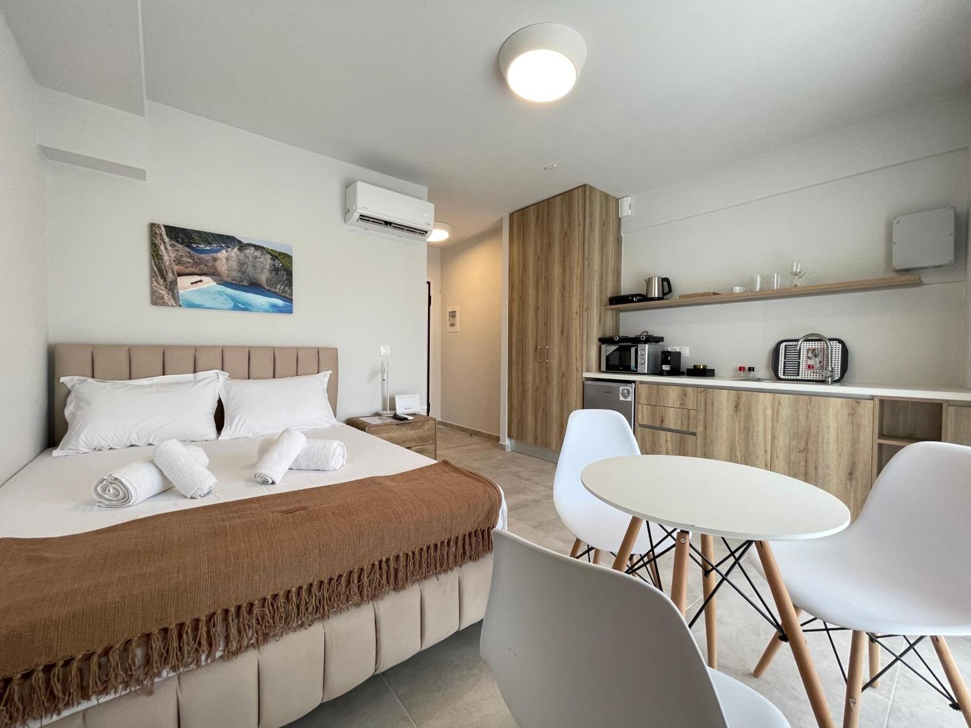 Acropolis View Luxurious Studio Living เอเธนส์ ภายนอก รูปภาพ